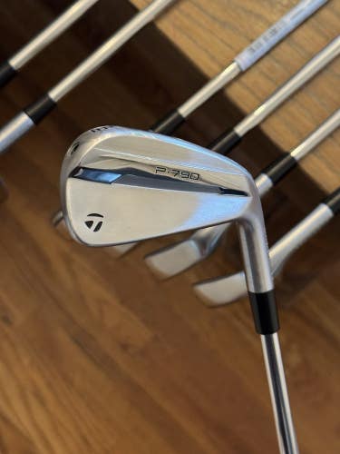 *MINT* Taylormade P790 ‘25 Iron Set (4-PW)  KBS Tour LITE S shafts (stiff)