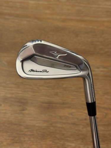 Mizuno Pro 223 4-iron +1/2” - N.S. Pro Modus3 Tour115 shaft (stiff)