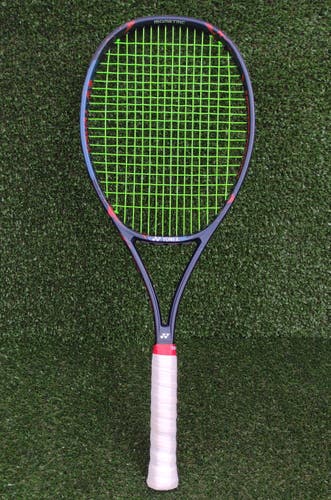 Adult YONEX VCORE Pro 97 Tennis Racquet (Used)