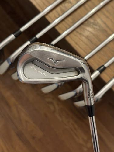 Mizuno Pro 243 Iron Set (4-PW) KBS Tour Lite S shafts (stiff)