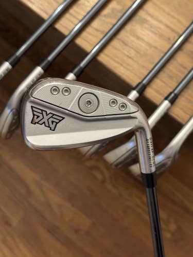 PXG 0311 XP Gen6 Iron Set (5-GW)  UST Mamiya Recoil F4 75 shafts (stiff)
