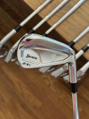 *MINT* Srixon ZXi7 Forged ‘25 Iron Set (4-PW) Project X LZ 6.0 120g (stiff)