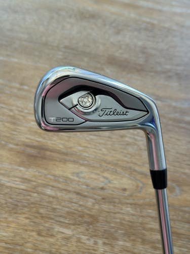 Titleist T200 ‘19 4-Iron - AMT Black S300 shaft (stiff)