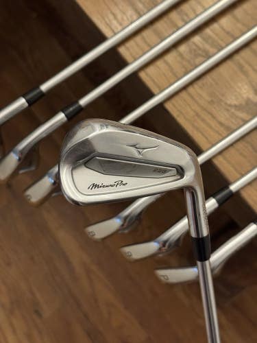 Mizuno Pro 223 Iron Set (4-PW)  Project X LS 6.5 125g shafts (xtra stiff)