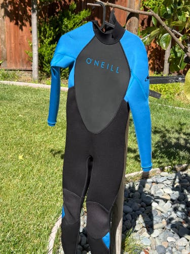 Kid's O'Neill Wetsuit (Used) size 12 kids