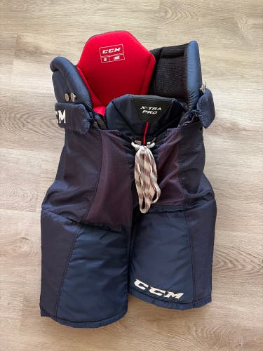 Men's Senior Large CCM QLT Xtra Pro Hockey Pants (Used)