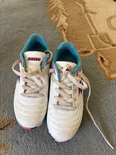 2Y (Big Kids / Youth) soccer cleats Lotto