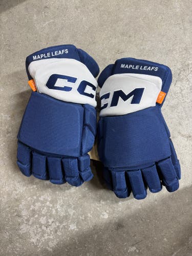 14” CCM Pro Custom Toronto Maple Leafs John Tavares Pro Gloves Pro Stock (New) NHL