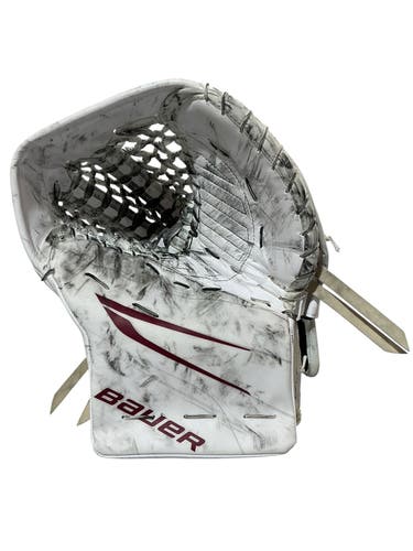 Connor Ingram Bauer 2S Pro Glove Skinned As Hyperlite 2 Coyotes Pro Stock (Used) 3910