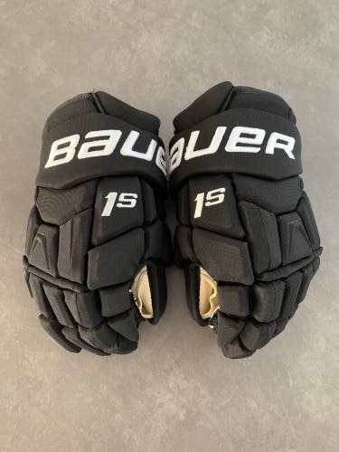Like New Bruins Bauer Supreme 1S Gloves 13" Pro Stock (Used)