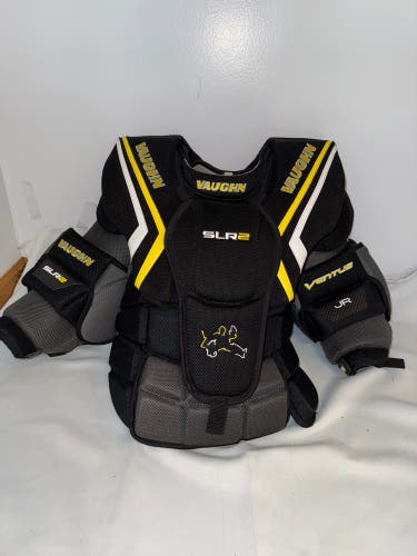 Large Vaughn Ventus SLR2 Goalie Chest Protector (Used)