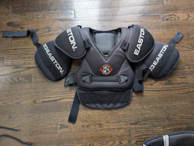 Medium Senior Easton Sp 975 Shoulder Pads (Used)