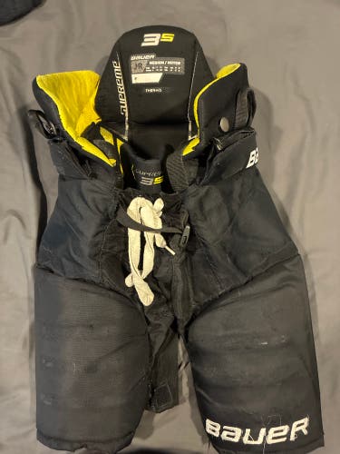 Men's Junior Medium Bauer Supreme 3S Hockey Pants (Used)