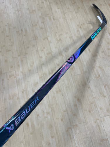 Junior Bauer Proto2 Hockey Stick Right Handed P28 30 Flex (Used)