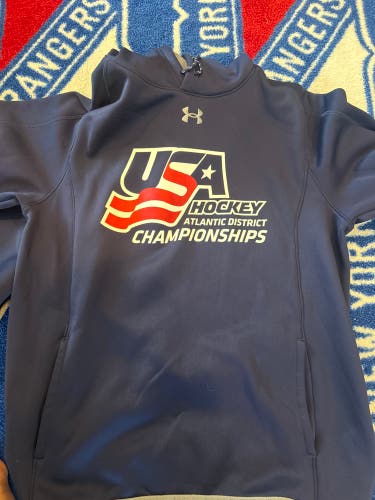 USA Blue Men's Large Under Armour Sweatshirt (Used)
