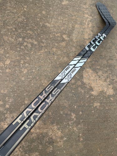 2 Pack CCM Tacks XF PRO Pro Stock Hockey Stick Grip 85 Flex P90TM Left 6853