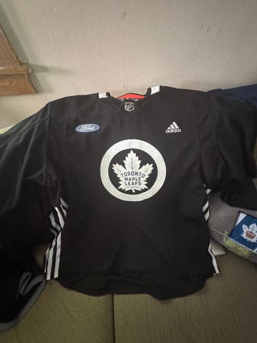 Black Size 60 Goalie Men's Toronto Maple Leafs Adidas Jersey (New)