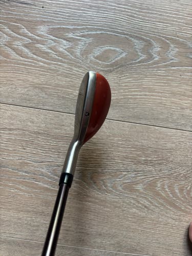 Men's TaylorMade Rescue Right Handed Hybrid (Used)