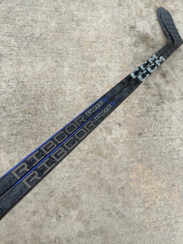 2 Pack CCM Trigger 9 PRO Pro Stock Hockey Stick Grip 75 Flex P28 Left 6864