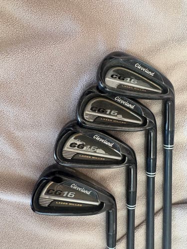Men's Cleveland CG16 Black Pearl Iron Set Regular Flex Graphite Shaft 4 Pieces (Used)