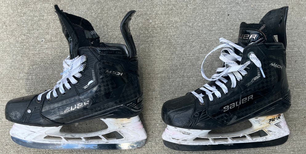 Black 2022 Bauer Supreme Mach Hockey Skates Pro Stock 9 [Steel Included] (Used)
