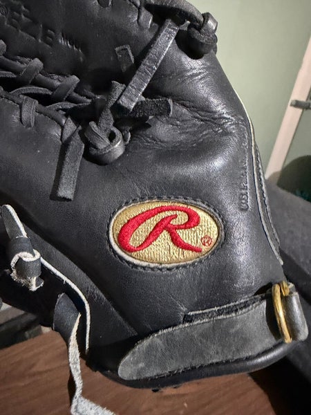 Rawlings GG135TSB Slow Pitch Mitt Gold Glove Label Patch