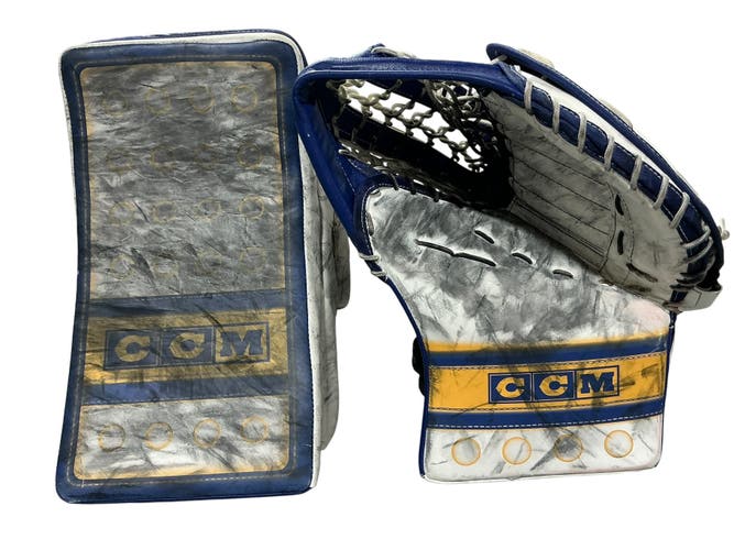 Vadim Zherenko Blues CCM EFlex 7 Pro Stock Glove And Blocker (Used) 1337