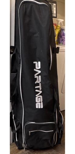 PARTAGE Black Polyester Golf Club
Bag w/ Zip Closure & Carry Handle