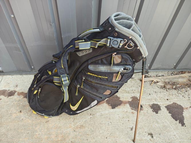 Nike Sasquatch SQ Dual Strap Golf Stand Bag 14 Way Divider Black/Yellow