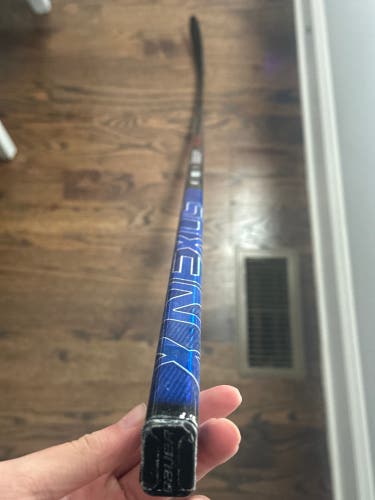 Senior Bauer Nexus Tracer Right Handed Hockey Stick P92 65 Flex (Used)