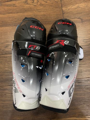 Senior CCM JetSpeed FT8 14" Shin Pads (New)…….