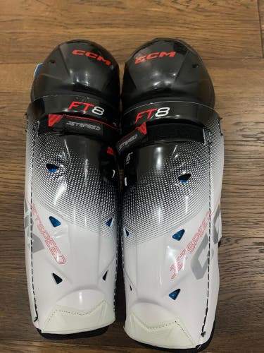 Senior CCM JetSpeed FT8 16" Shin Pads (New)…..