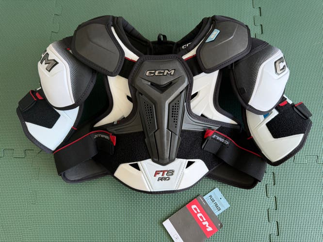 Men's Medium Senior CCM Jetspeed FT8 Pro Shoulder Pads (Used)