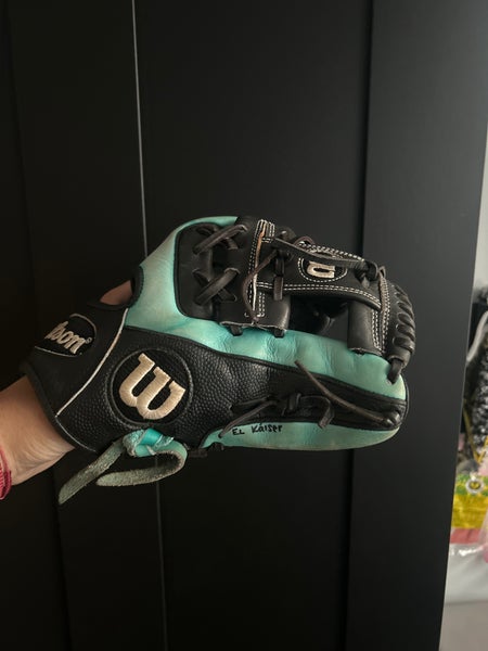 Wilson A2000 RH Infield Baseball Glove 11.5" (Used)