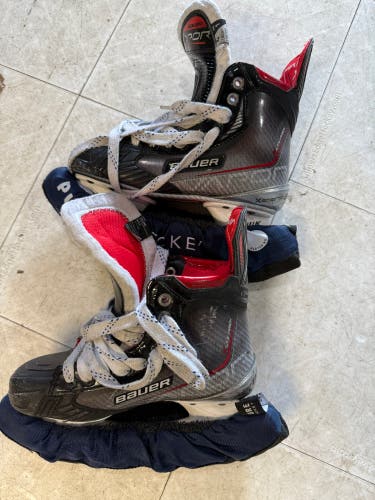 Bauer Vapor XLTX Pro+ Hockey Skates Regular Width Size 4 (Used)