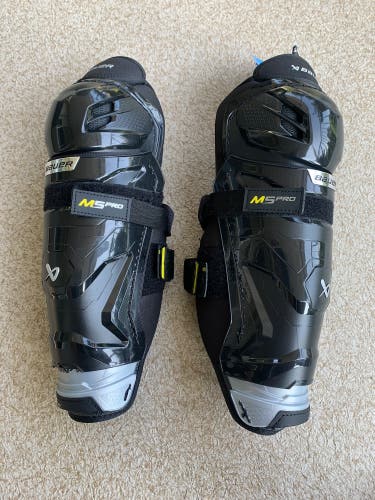 Junior Bauer Supreme M5 Pro 12" Shin Pads (New)…..