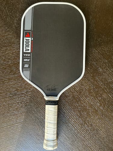 JOOLA Perseus Pro 4 14mm Pickleball Paddle (Used)