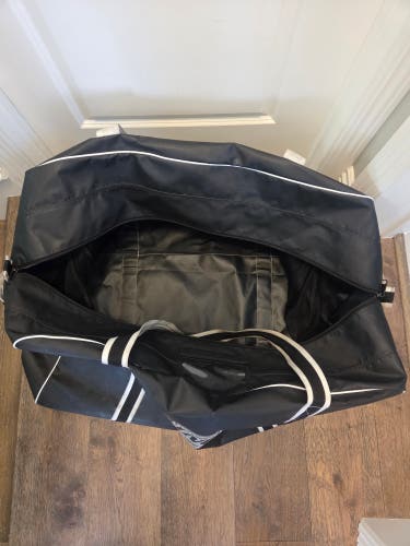 LA Kings full size player Warrior Bag (Used)
