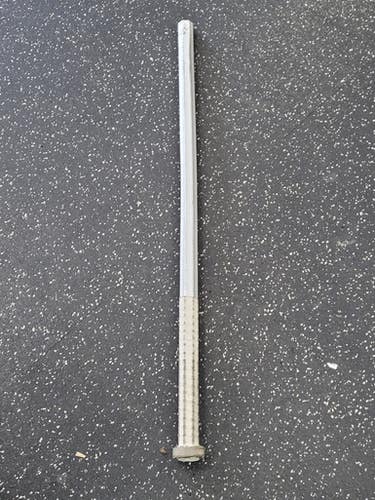 Used Silver Lax Shaft Mens Atk Mid Lax Shaft Grey 11849-s000040948