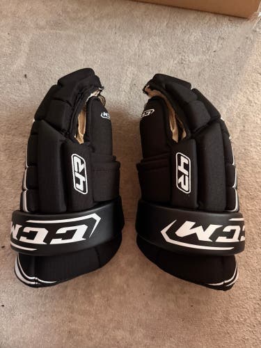 CCM HG4R 4 Roll Gloves 14”/15”