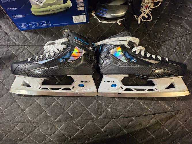 Senior True TF9 Hockey Goalie Skates Size 10.5R