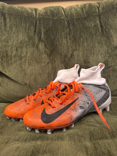 Men's Size M 11.5 (W 12.5) Nike Vapor untouchable 3 High Top Molded Cleats (Used)