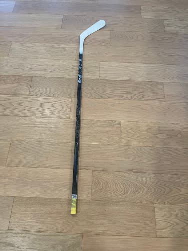 Senior CCM JetSpeed FT7 Pro Right Handed Hockey Stick P29 75 Flex Pro Stock (Used)
