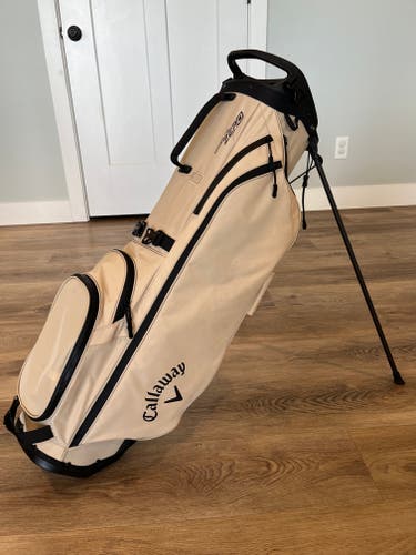 Women's Callaway HyperLite 3 Bag (Used)