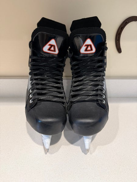 Black 2025 Daoust Hockey Skates Regular Width 9.5 (Used)