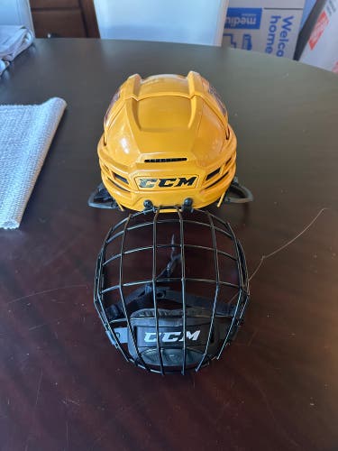 Medium CCM Super Tacks X Helmet (Used)