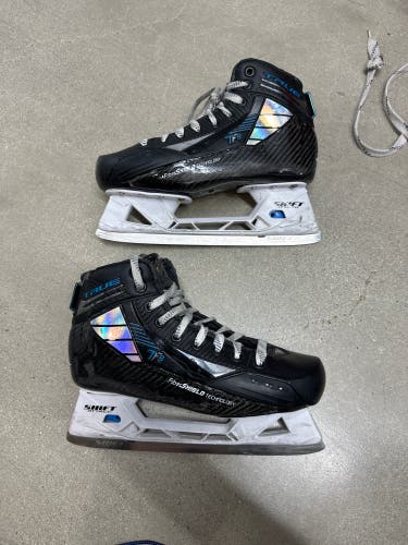 2021 True TF9 Hockey Goalie Skates Regular Width 8.5 (Used)