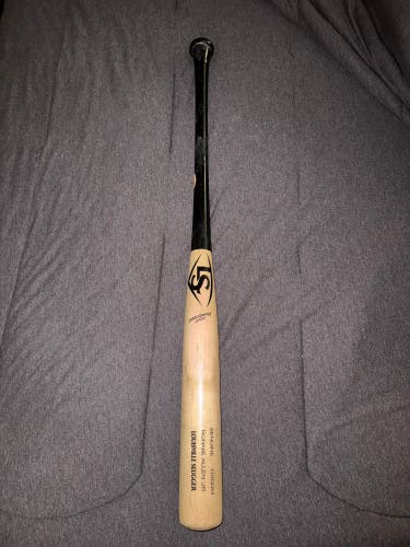Pro Issue Louisville Slugger D200M 34”