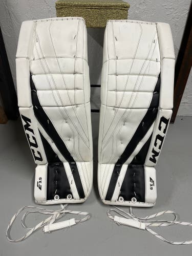 34" CCM Extreme Flex E3.9 Goalie Leg Pads (Used)