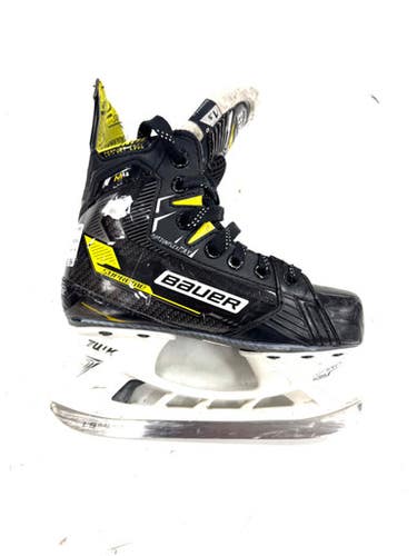 Used Bauer M4 Junior Hockey Skate Junior 01.5 11860-s000310757